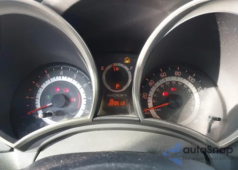 2011 Scion Tc z USA, uszkodzony, nr VIN JTKJF5C73B3014204